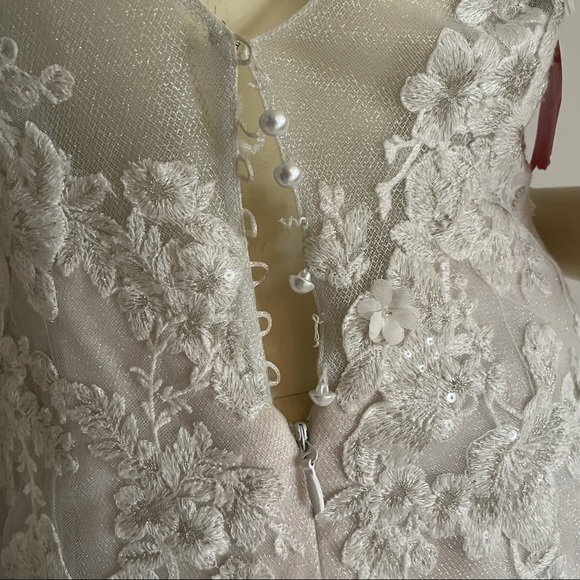 COPY - Oleg Cassini sleeveless beaded floral trumpet wedding gown with low back - Picture 11 of 17